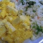 Ovos mexidos com requeijão, estranho mas bom!