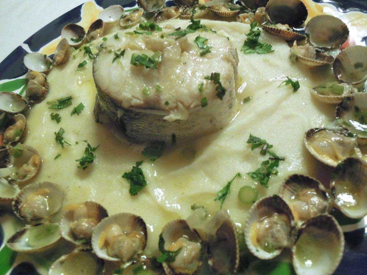 Pescada aberbigada mais uma mistura