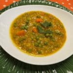 Sopa de legumes com ervilhas